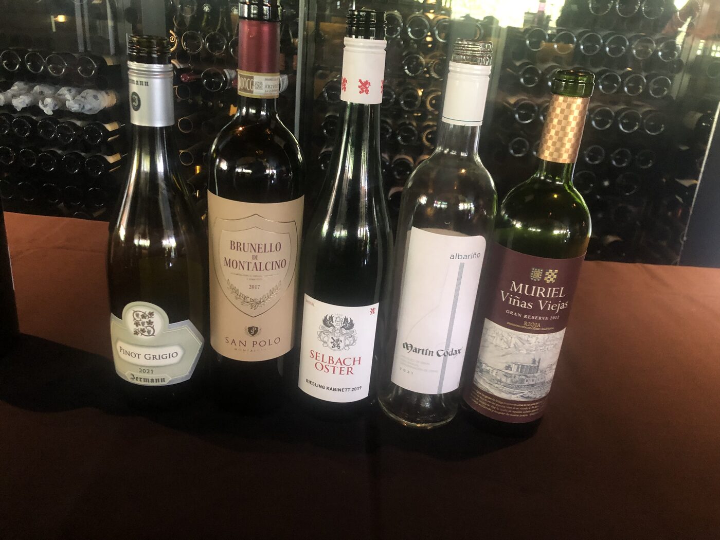 Kyli Lensing Wine & Co. moment 21